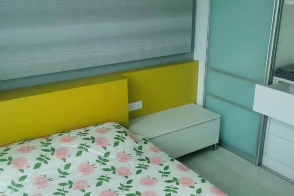 A Loft With Kitchen + Full-Condo Facilities. George Town